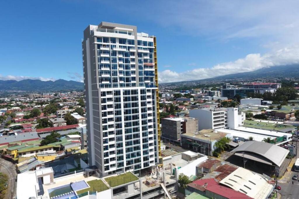1102 Torre Los Yoses Hermoso Apartamento En Barrio Escalante Sin Parqueo 聖荷西 外观 照片